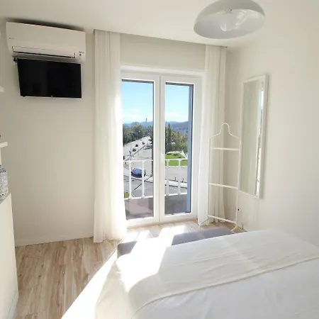 Jr & I Rius I Pensionat Coimbra