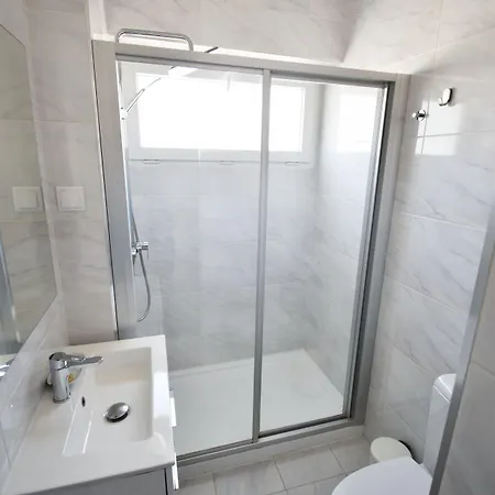 Pensionat Jr & I Rius I