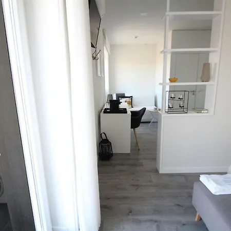 Jr & I Rius I Guest house
