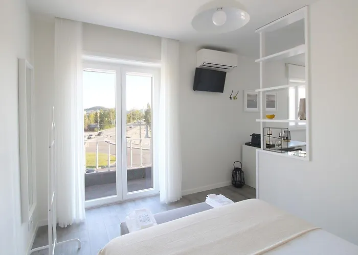 בית הארחה Jr & I Rius I קוימברה