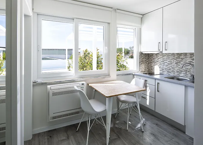 Jr & I Rius I בית הארחה קוימברה