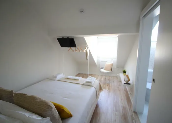 בית הארחה Jr & I Rius I 4*