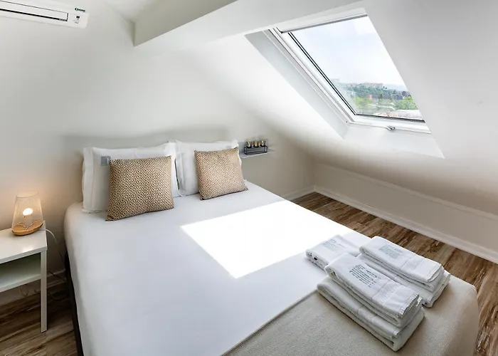 בית הארחה Jr & I Rius I קוימברה